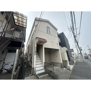 シェノンアリス【2階】の外観