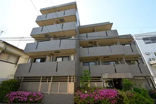 ルーブル新宿西落合参番館【1階】の外観
