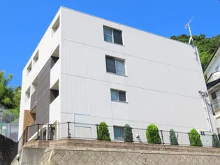 ラルジュ イズミ【2階】の外観