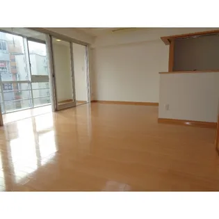 シティライト【6階】の居間