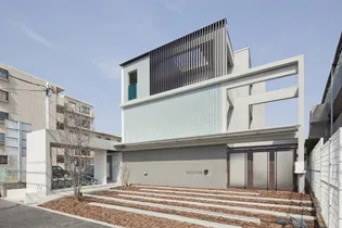 クロスアイヴィII【3階】の外観