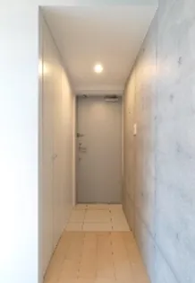 PASEO神宮前【3階】の玄関