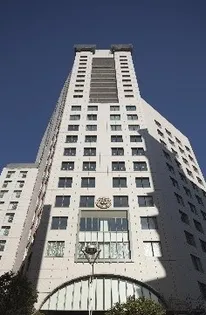 東京都港区東新橋2【マンション】の外観