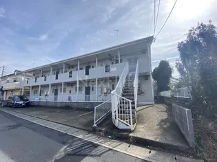 神奈川県川崎市高津区久末【アパート】の外観