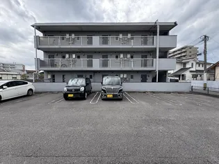 泉ハイツ【1階】の外観