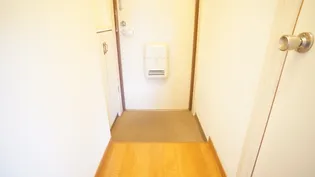 グランメゾン桜橋【4階】の玄関