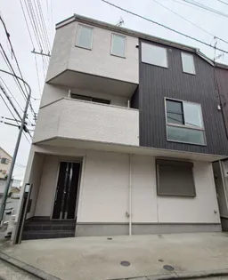 神奈川県横浜市港南区芹が谷5【一戸建】の外観