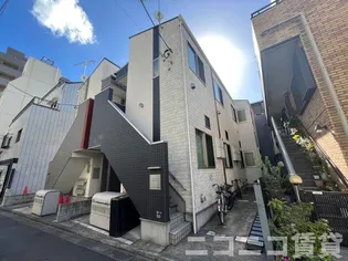 東京都新宿区北新宿4【アパート】の外観