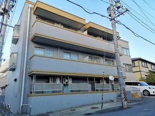 カーサプリメーラ【3階】の外観