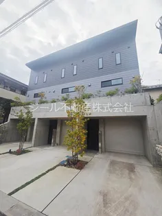 東京都町田市鶴川1【一戸建】の外観