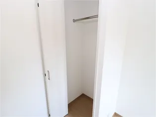 ピネータ天保山【5階】の内装