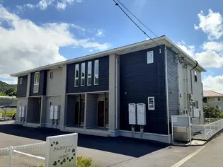 香川県高松市国分寺町福家【アパート】の外観