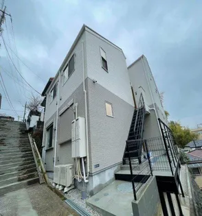 アザーレ ディオン読売ランド前の画像