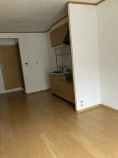 ヴィラエテルネ黒瀬E【2階】の居間