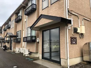 メゾン アンデス【2階】の外観