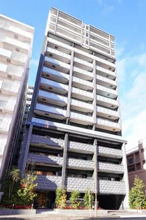 プレサンスグラン丸の内【9階】の外観