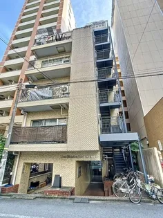 ライオンズマンション新宿一丁目【1階】の外観