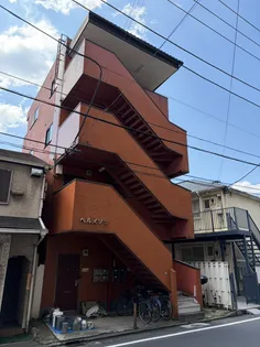 ベルメゾン【1階】の外観