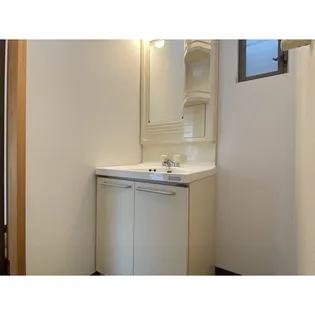 ロータス本【2階】の内装