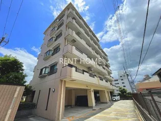 エルファミーレ富田林【3階】の外観