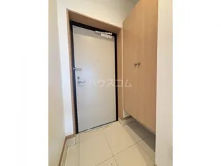 ヴィーヴル【4階】の玄関