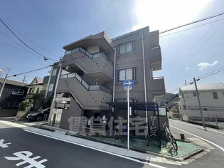 ベル・グランデ・川名【2階】の外観