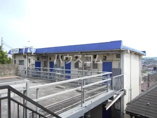 西府マンション【3階】の外観