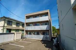 クラヴィエ亀岡【1階】の外観