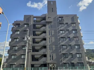 広島県広島市東区戸坂千足1【マンション】の外観