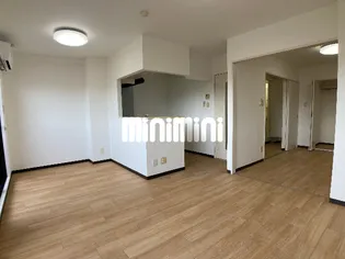 サンヴィレッジ【2階】の居間