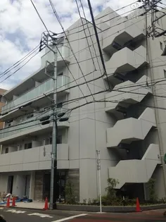 東京都新宿区西新宿4【マンション】の外観