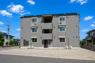 トリシア三輪【2階】の外観