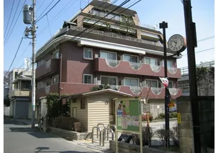 パレス北参道【3階】の外観