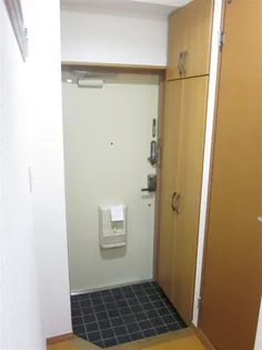 ベラカーサ小茂根【6階】の玄関