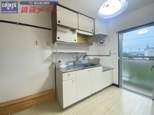 新町ハイツ【3階】のキッチン