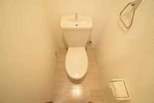 クローヴェーサウスタカハマ【4階】の内装