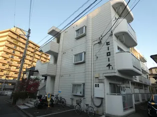 ヒーロー千【2階】の外観