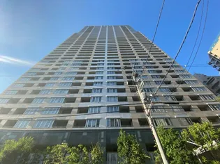 ビオール大阪大手前タワー【6階】の外観