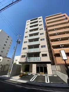 岡山県岡山市北区中山下2【マンション】の外観