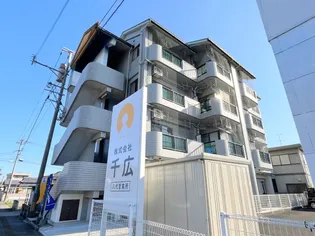 真装マンションの画像