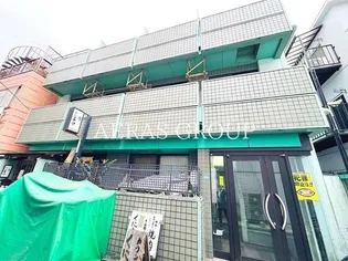 グリーンビレッジ【3階】の外観