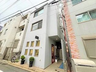 コントゥッティ【1階】の外観