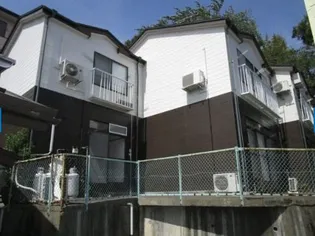 ホワイトハイツ神明【2階】の外観