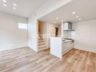 美園ミノリエ【2階】の居間