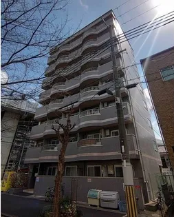 ベルメゾンリズ【1階】の外観