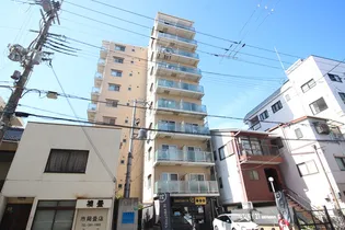 第3クリスタル三国駅前【2階】の外観
