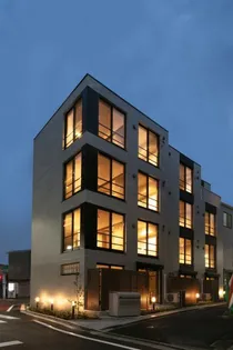 東京都新宿区新宿7【マンション】の外観