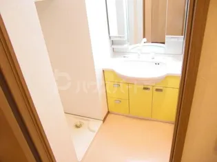 第2萬国ステイタスビル【2階】の内装