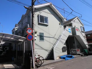 ブラウァーベルク【2階】の外観