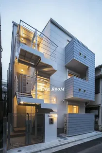 ドゥ・プリュム【1階】の外観